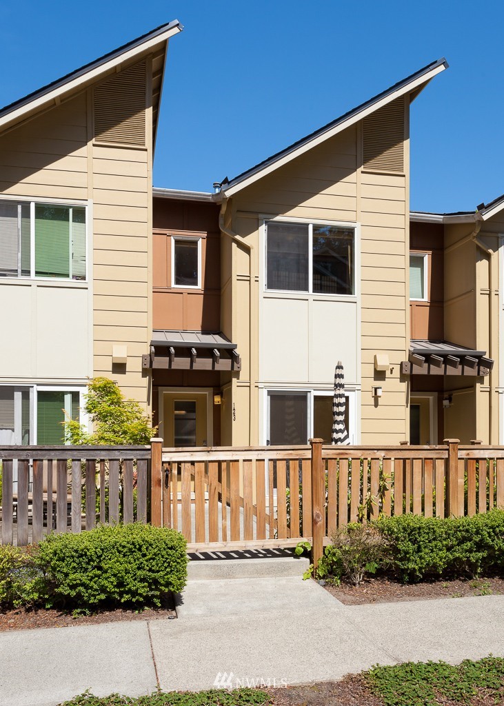 123 Sky Ridge Road Northwest Issaquah, WA 98027 - Photo 1 of 25 Gallery Image 1