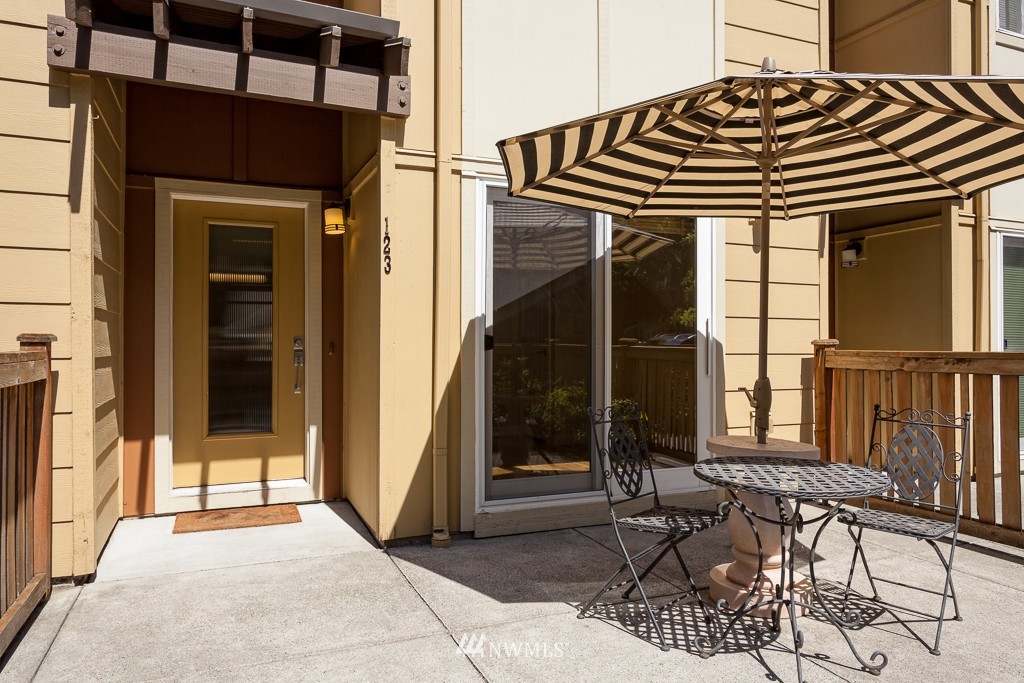 123 Sky Ridge Road Northwest Issaquah, WA 98027 - Photo 2 of 25 Gallery Image 2