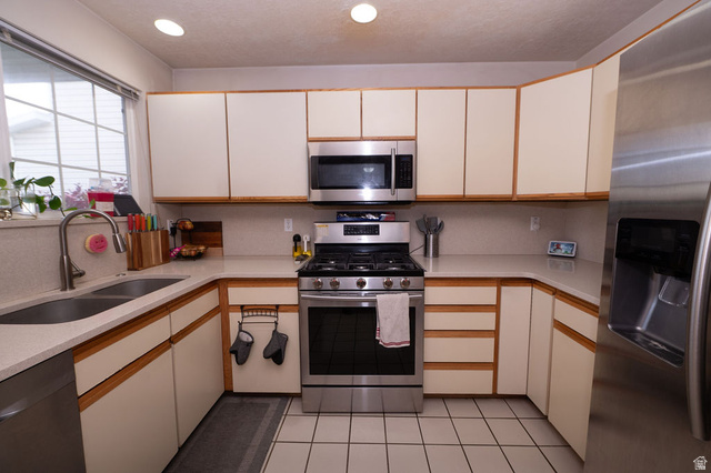 83 West 200 North Centerville, UT 84014 - Photo 6 of 33