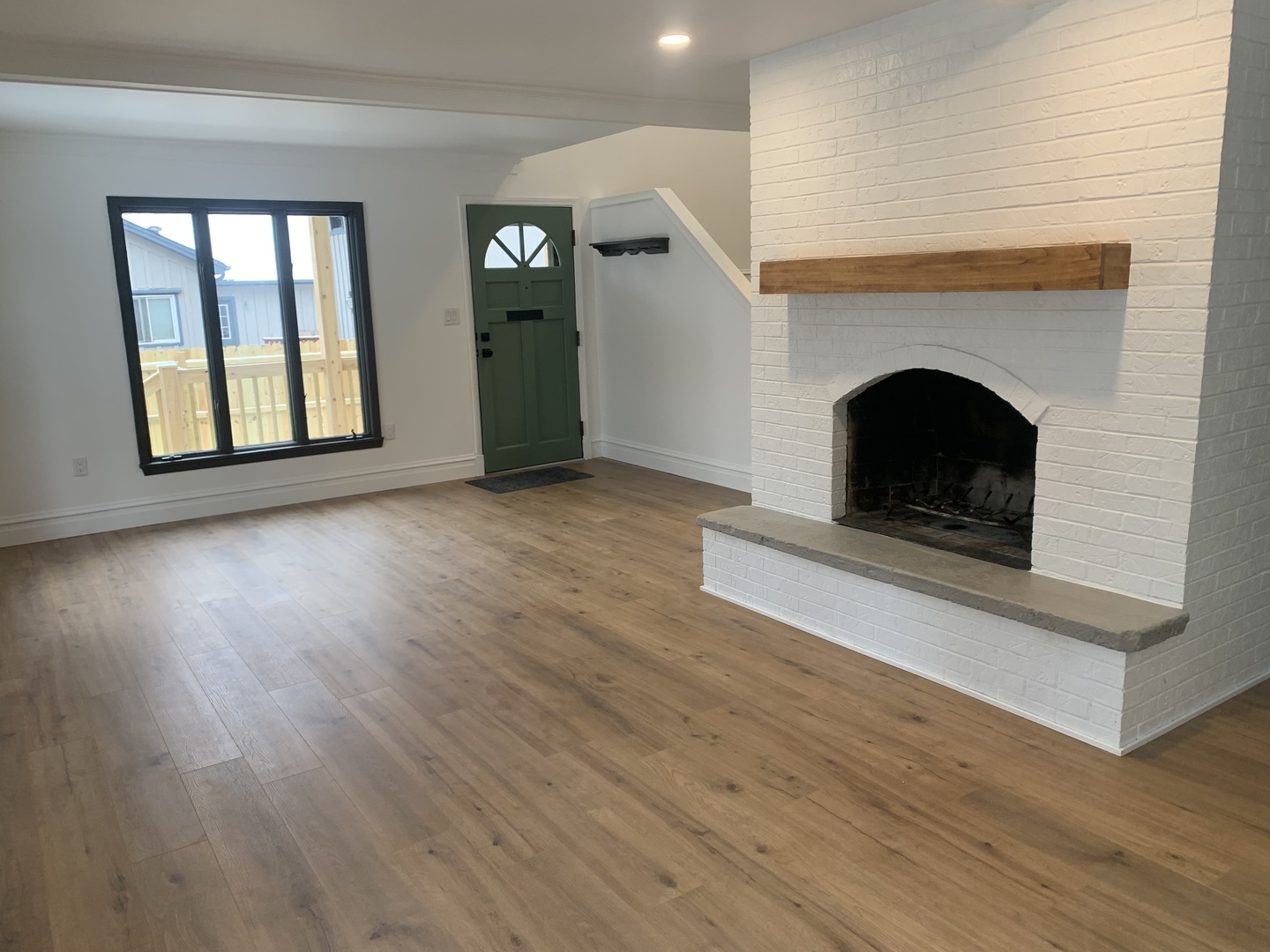 409 Jackson Avenue St. Charles, IL 60174 - Photo 3 of 37