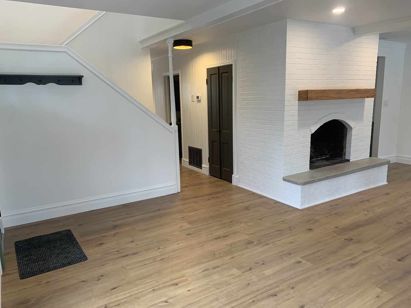 409 Jackson Avenue St. Charles, IL 60174 - Photo 4 of 37