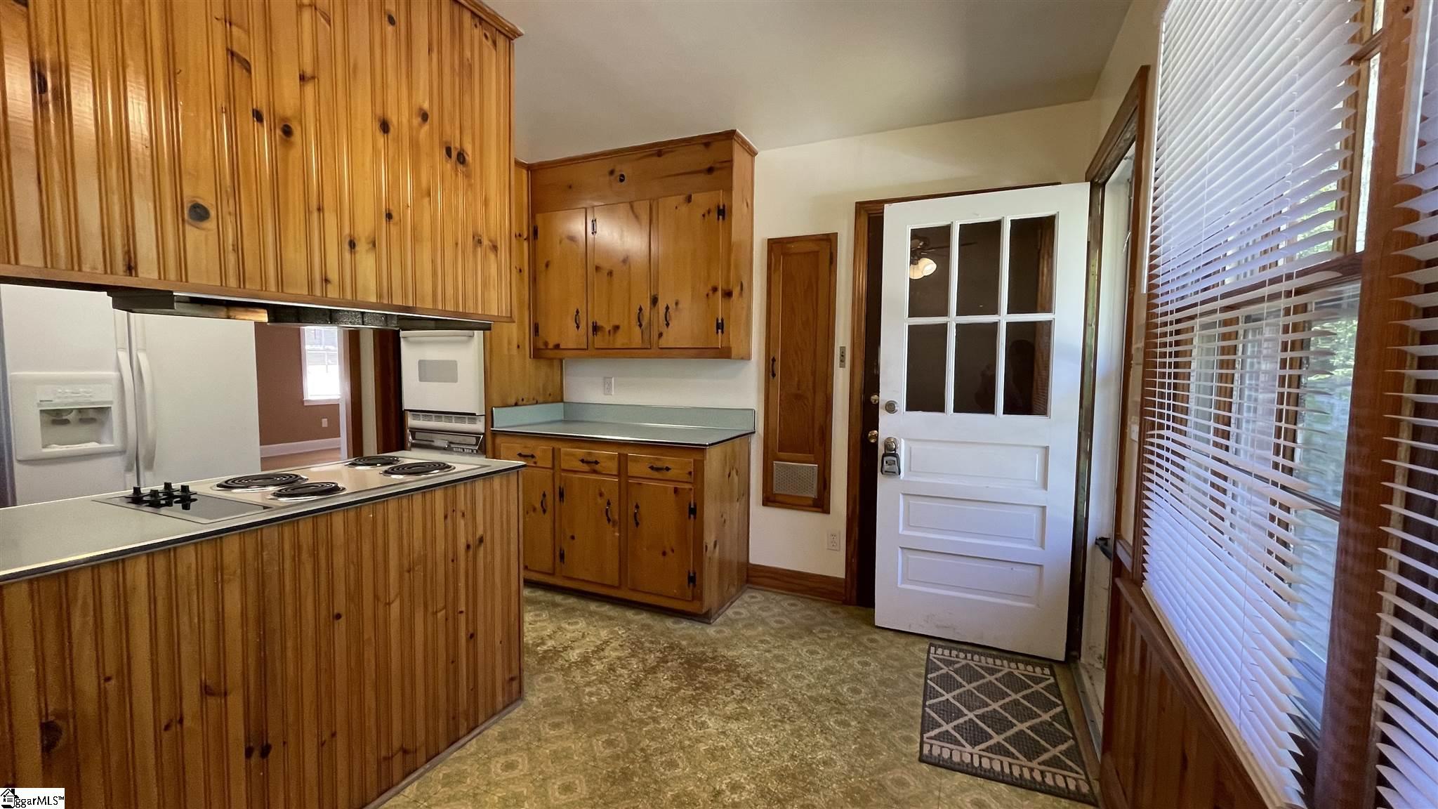 114 Duncan Chapel Road Greenville, SC 29617 - Photo 14 of 36 Gallery Image 14