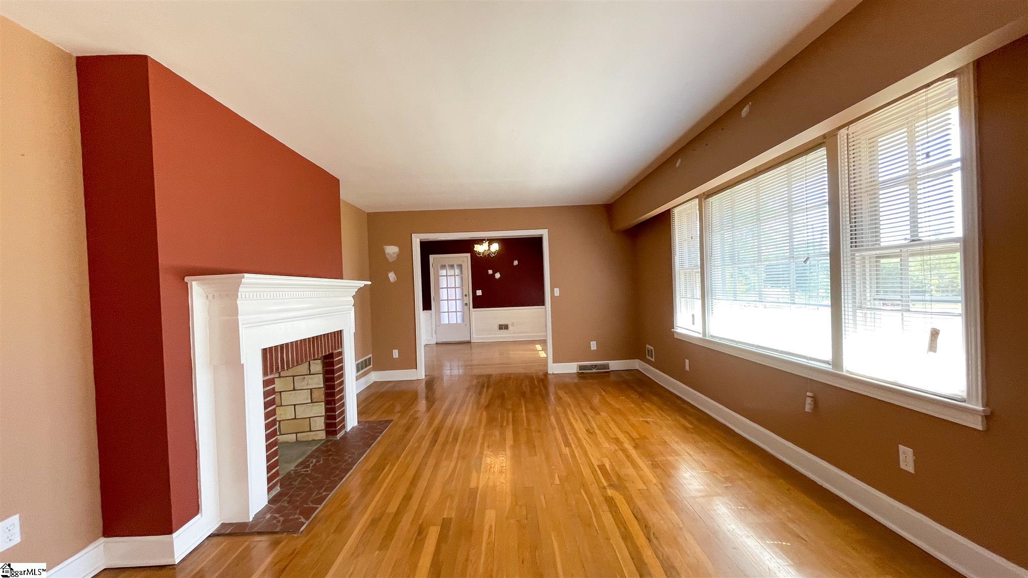 114 Duncan Chapel Road Greenville, SC 29617 - Photo 7 of 36 Gallery Image 7
