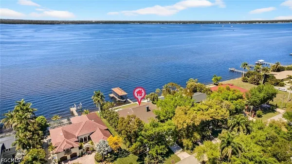$2,700,000 | 3540 Stuart Court, Fort Myers, FL 33901