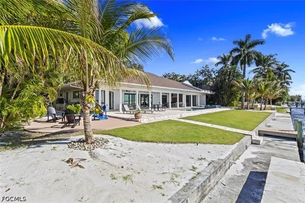 $2,700,000 | 3540 Stuart Court, Fort Myers, FL 33901
