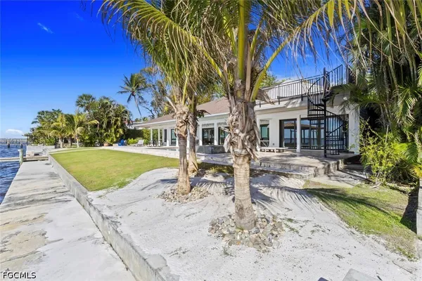 $2,700,000 | 3540 Stuart Court, Fort Myers, FL 33901