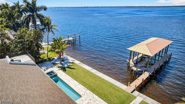 $2,700,000 | 3540 Stuart Court, Fort Myers, FL 33901