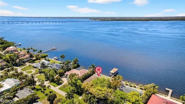 $2,700,000 | 3540 Stuart Court, Fort Myers, FL 33901