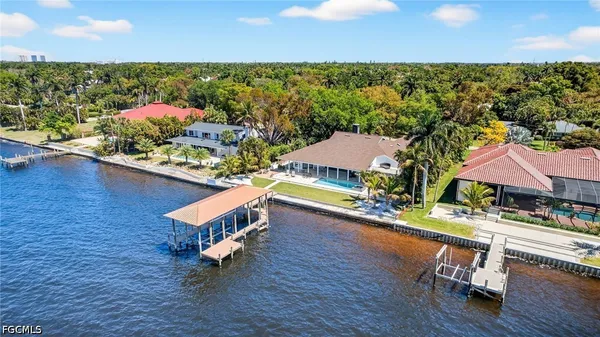 $2,700,000 | 3540 Stuart Court, Fort Myers, FL 33901