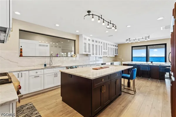 $2,700,000 | 3540 Stuart Court, Fort Myers, FL 33901