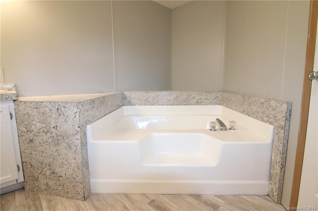 2418 County Line Road Kings Mountain, NC 28086 - Photo 23 of 35 Gallery Image 23