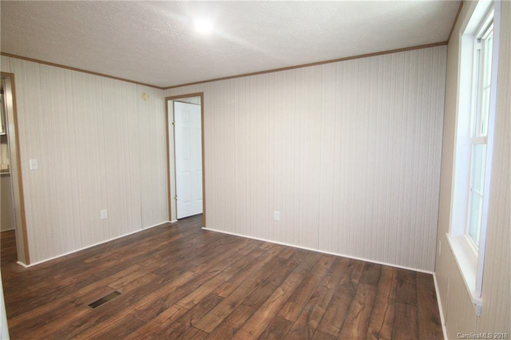 2418 County Line Road Kings Mountain, NC 28086 - Photo 5 of 35 Gallery Image 5