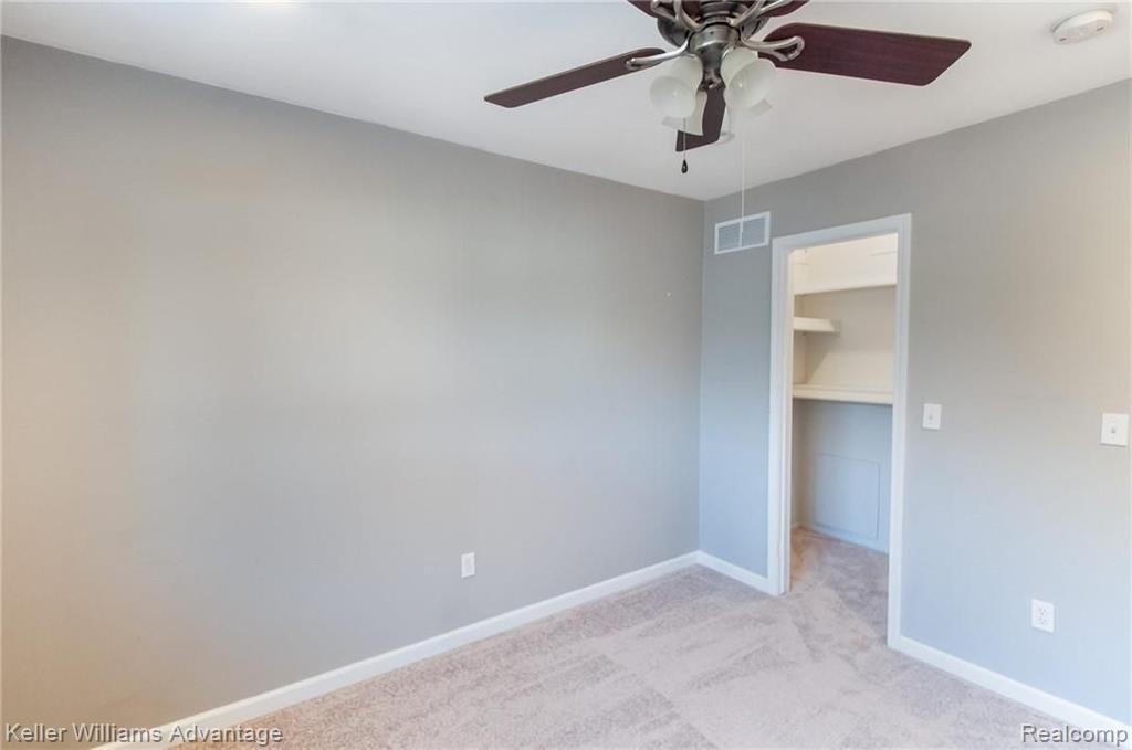 106 Stratford Lane Rochester Hills, MI 48309 - Photo 21 of 34