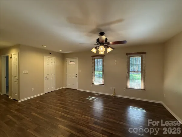 $2,175 | 11901 Field Street, Cornelius, NC 28031