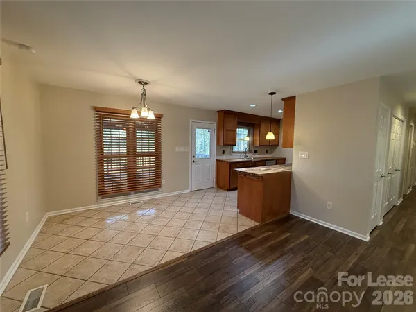 $2,175 | 11901 Field Street, Cornelius, NC 28031