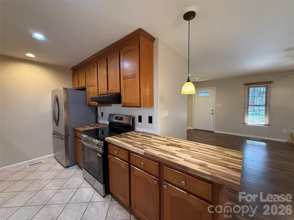 $2,175 | 11901 Field Street, Cornelius, NC 28031