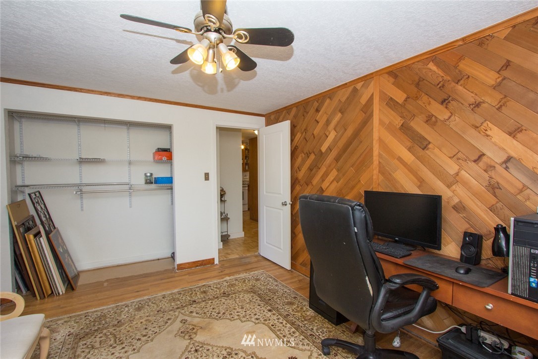 725 R Street Northeast Auburn, WA 98002 - Photo 12 of 24 Gallery Image 12