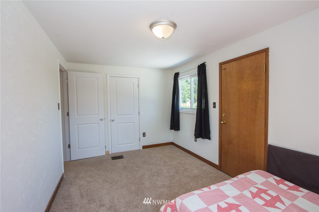 725 R Street Northeast Auburn, WA 98002 - Photo 18 of 24 Gallery Image 18