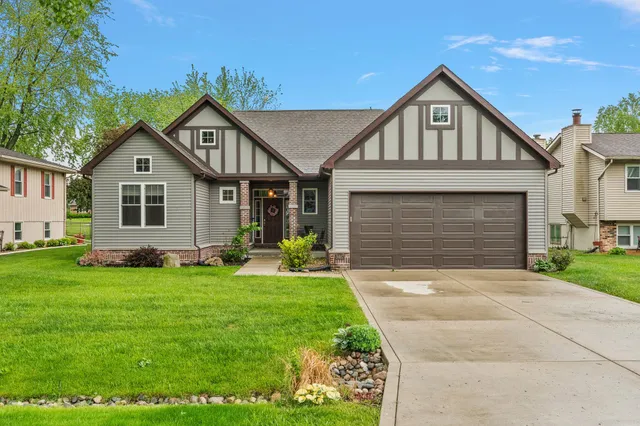 $499,900 | 3467 Highland Court, Crown Point, IN 46307