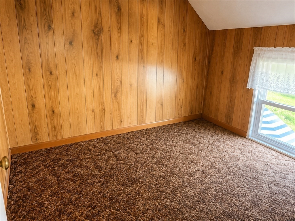 115 School Street Warren, MA 01083 - Photo 12 of 16