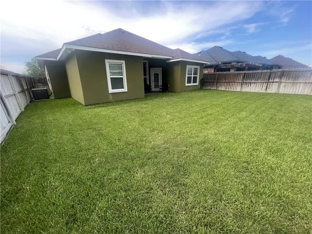 $285,000 | 1825 Paraiso Drive, Kingsville, TX 78363