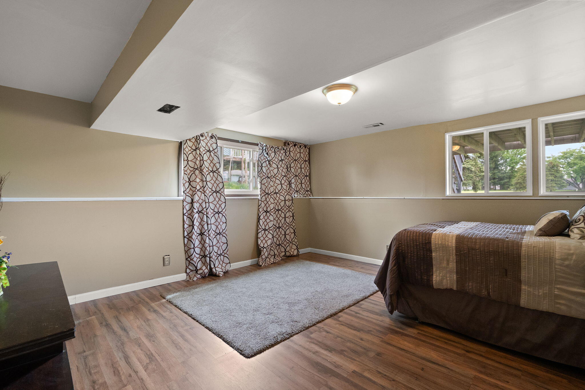 3697 Kingsway Drive Crown Point, IN 46307 - Photo 20 of 25 2048x1365