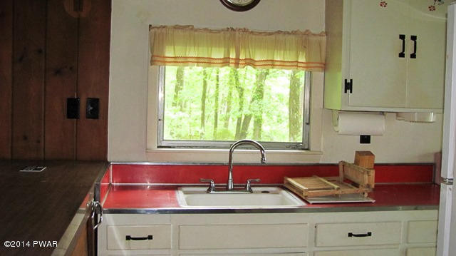 218 Old Rte 402 Dingmans Ferry, PA 18328 - Photo 8 of 26