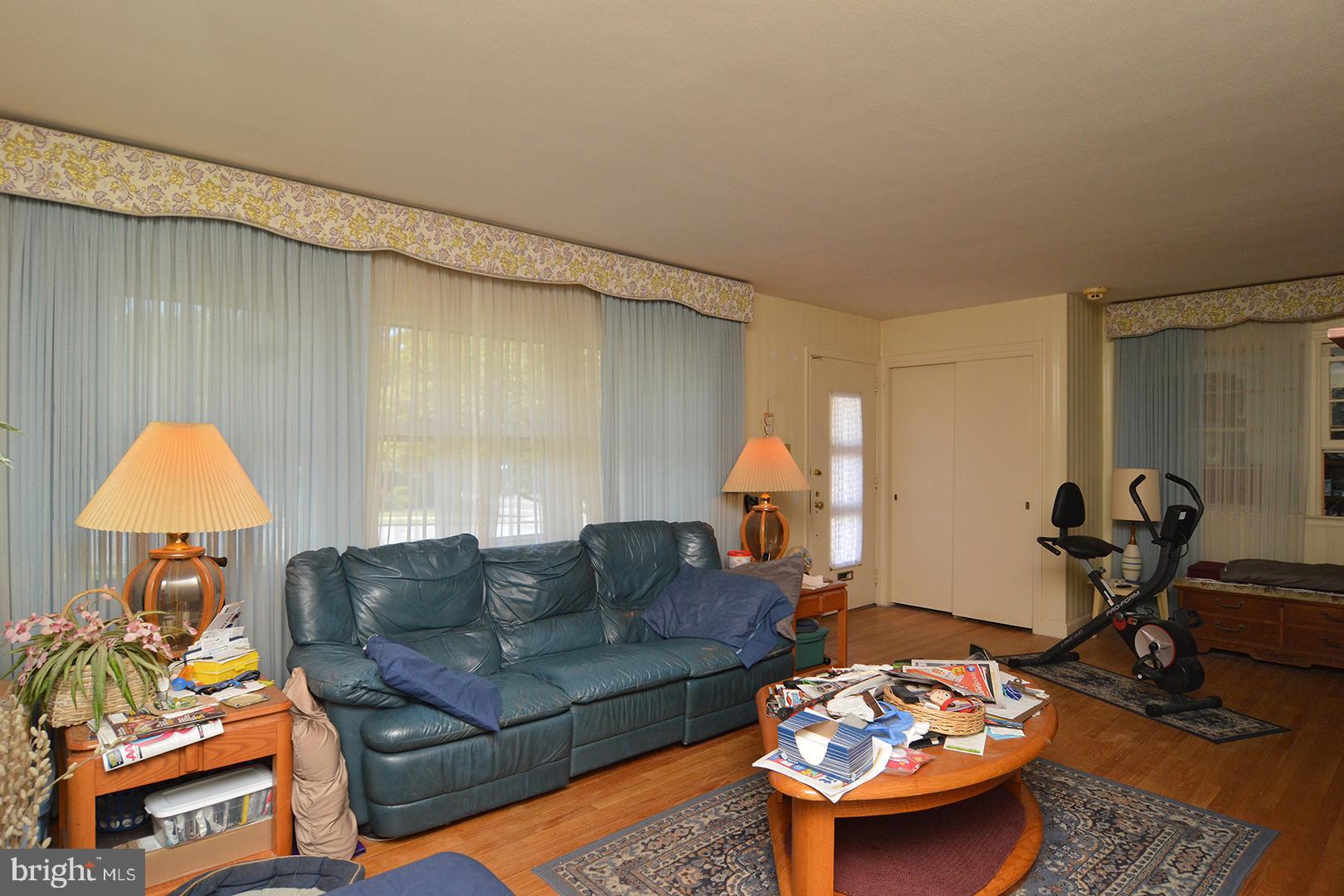 715 North Waverly Street Reading, PA 19607 - Photo 5 of 19 Gallery Image 5