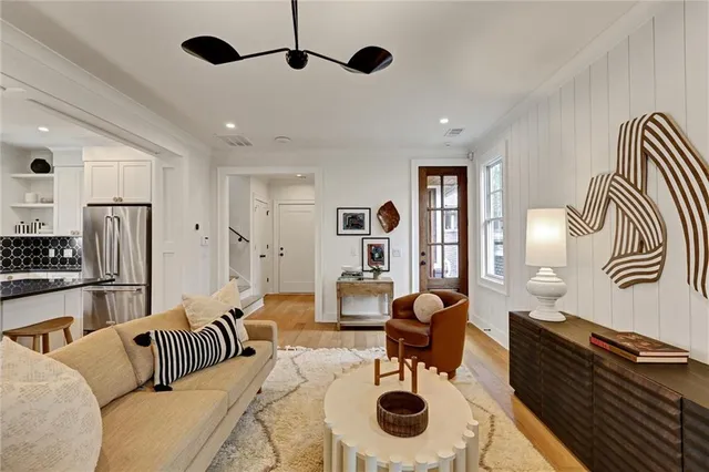 $750,000 | 724 Bradford Street Northwest, Gainesville, GA 30501