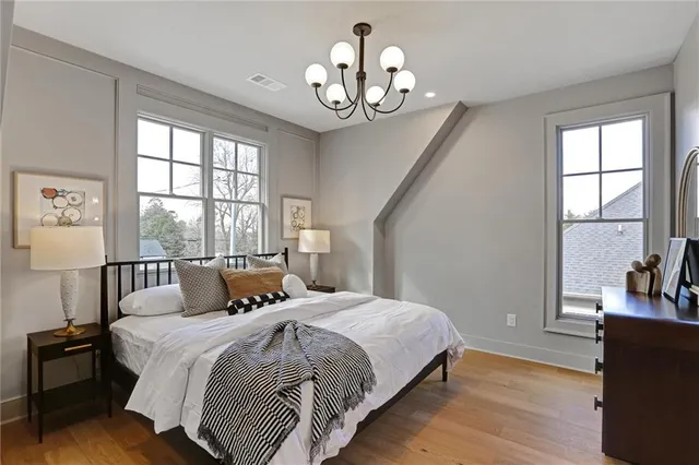 $750,000 | 724 Bradford Street Northwest, Gainesville, GA 30501