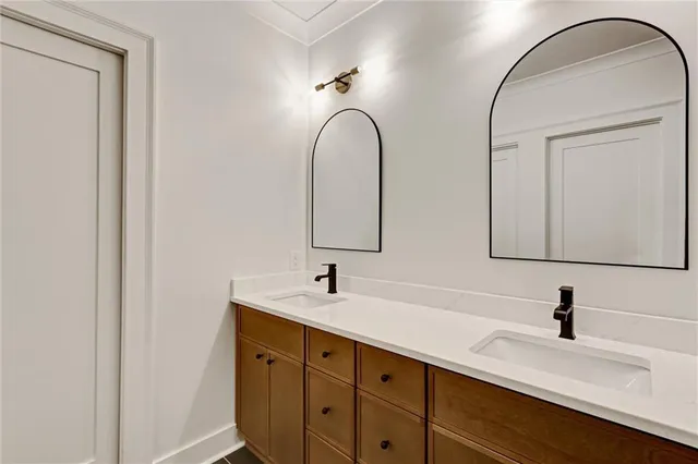 $750,000 | 724 Bradford Street Northwest, Gainesville, GA 30501