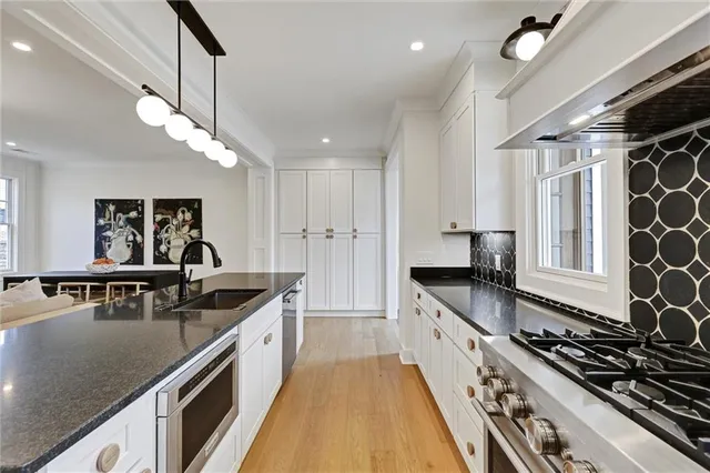 $750,000 | 724 Bradford Street Northwest, Gainesville, GA 30501