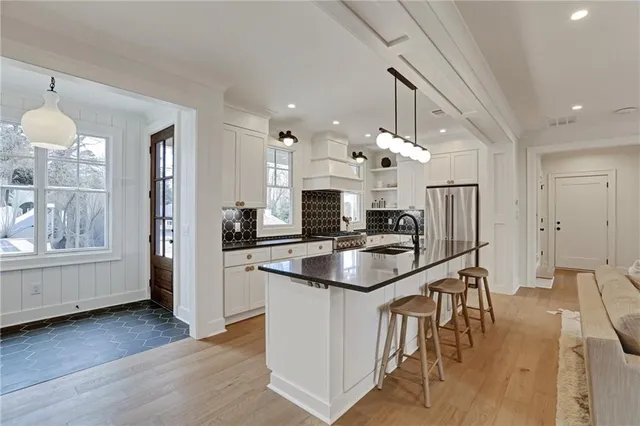 $750,000 | 724 Bradford Street Northwest, Gainesville, GA 30501