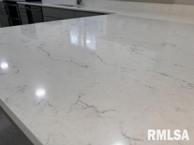 2113 Southbrooke Road Jacksonville, IL 62650 - Photo 14 of 37