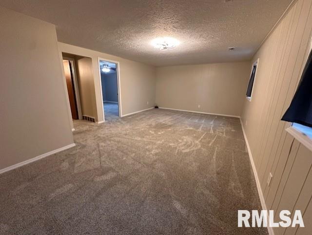 2113 Southbrooke Road Jacksonville, IL 62650 - Photo 27 of 37