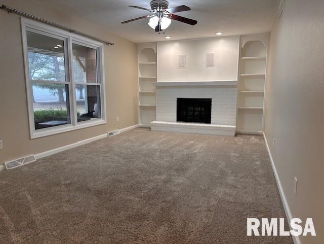 2113 Southbrooke Road Jacksonville, IL 62650 - Photo 3 of 37