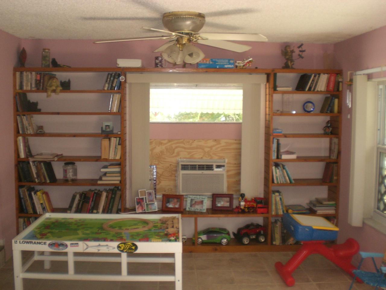 30935 Edward Road Big Pine Key, FL 33043 - Photo 7 of 11 Livingroom