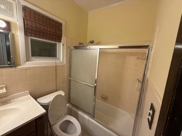 $2,400 | 223 Harrison Avenue, Unit 2, Jersey City, NJ 07304