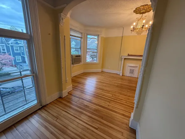 $2,400 | 223 Harrison Avenue, Unit 2, Jersey City, NJ 07304