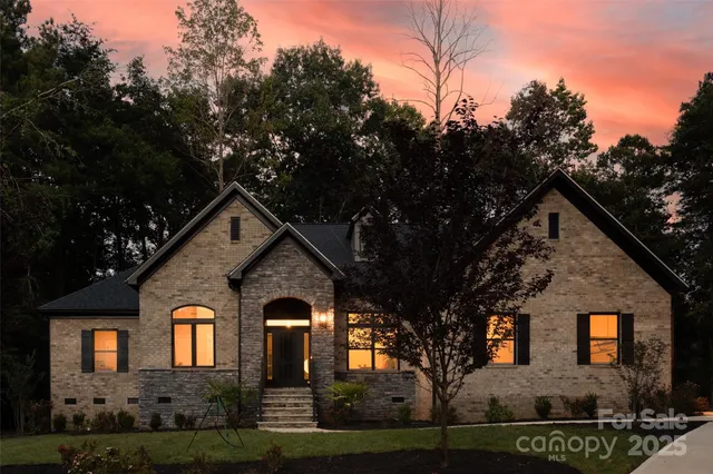 $824,990 | 319 Inland Cove Court, Clover, SC 29710