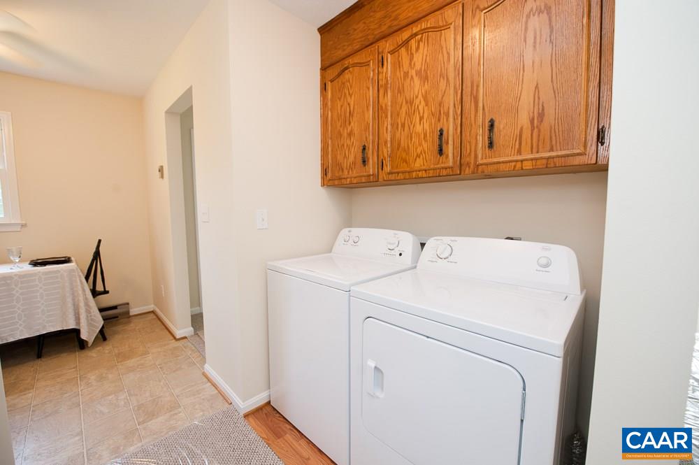 189 Stephens Loop Ruckersville, VA 22968 - Photo 14 of 20 a utility room with dryer and washer