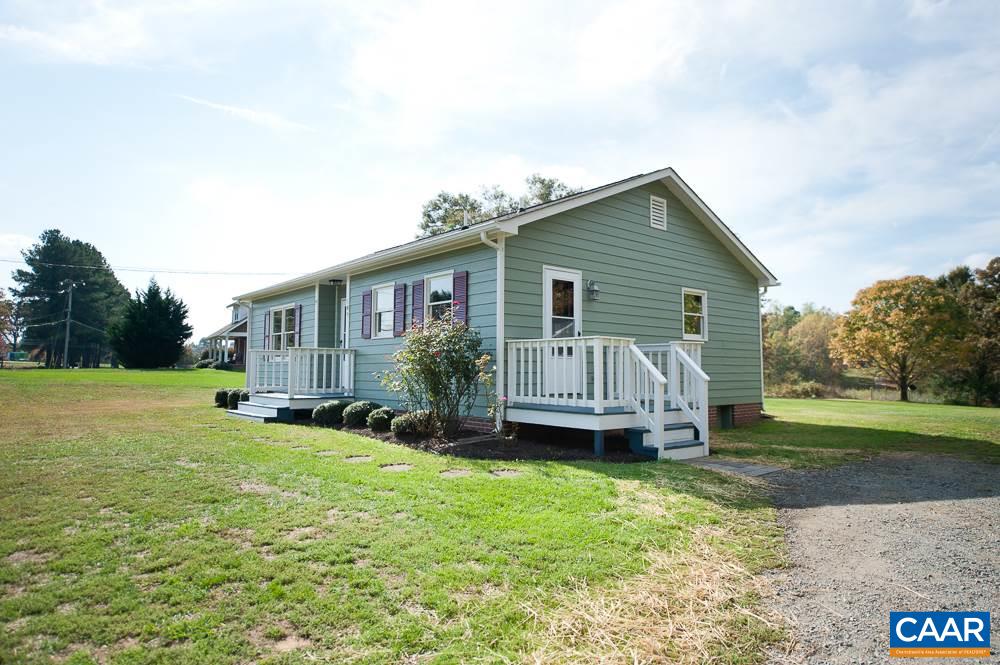 189 Stephens Loop Ruckersville, VA 22968 - Photo 4 of 20 a view of a house with a yard and deck