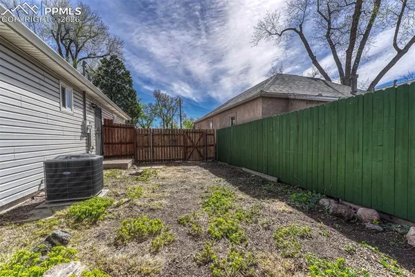 $350,000 | 1006 South Sierra Madre Street, Colorado Springs, CO 80903