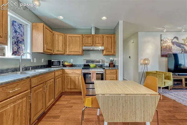 $350,000 | 1006 South Sierra Madre Street, Colorado Springs, CO 80903