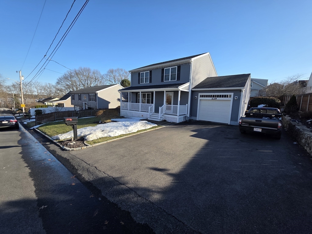229 Concord Street Fall River, MA 02723 - Photo 2 of 40