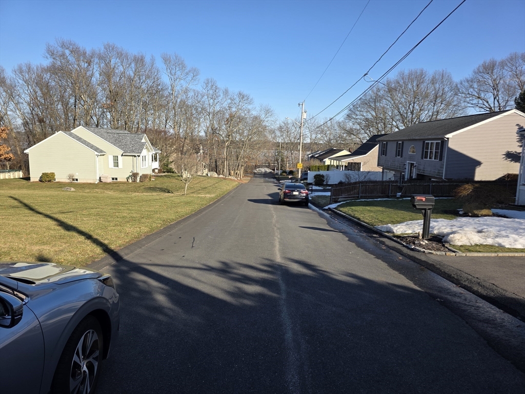 229 Concord Street Fall River, MA 02723 - Photo 3 of 40