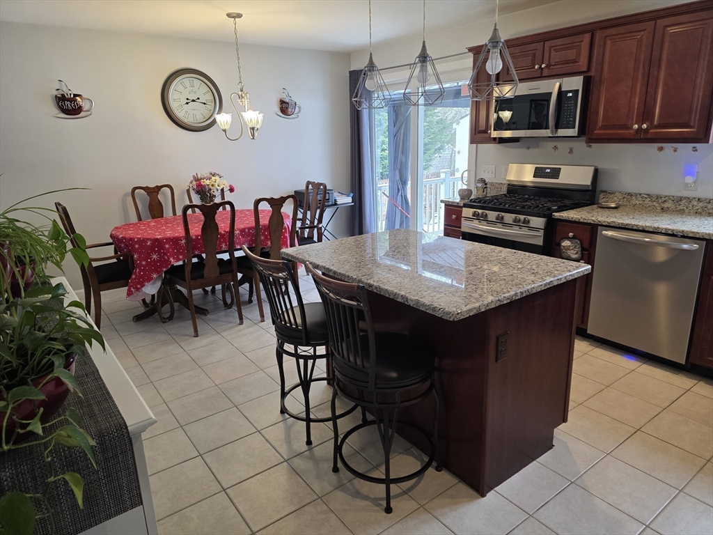 229 Concord Street Fall River, MA 02723 - Photo 9 of 40