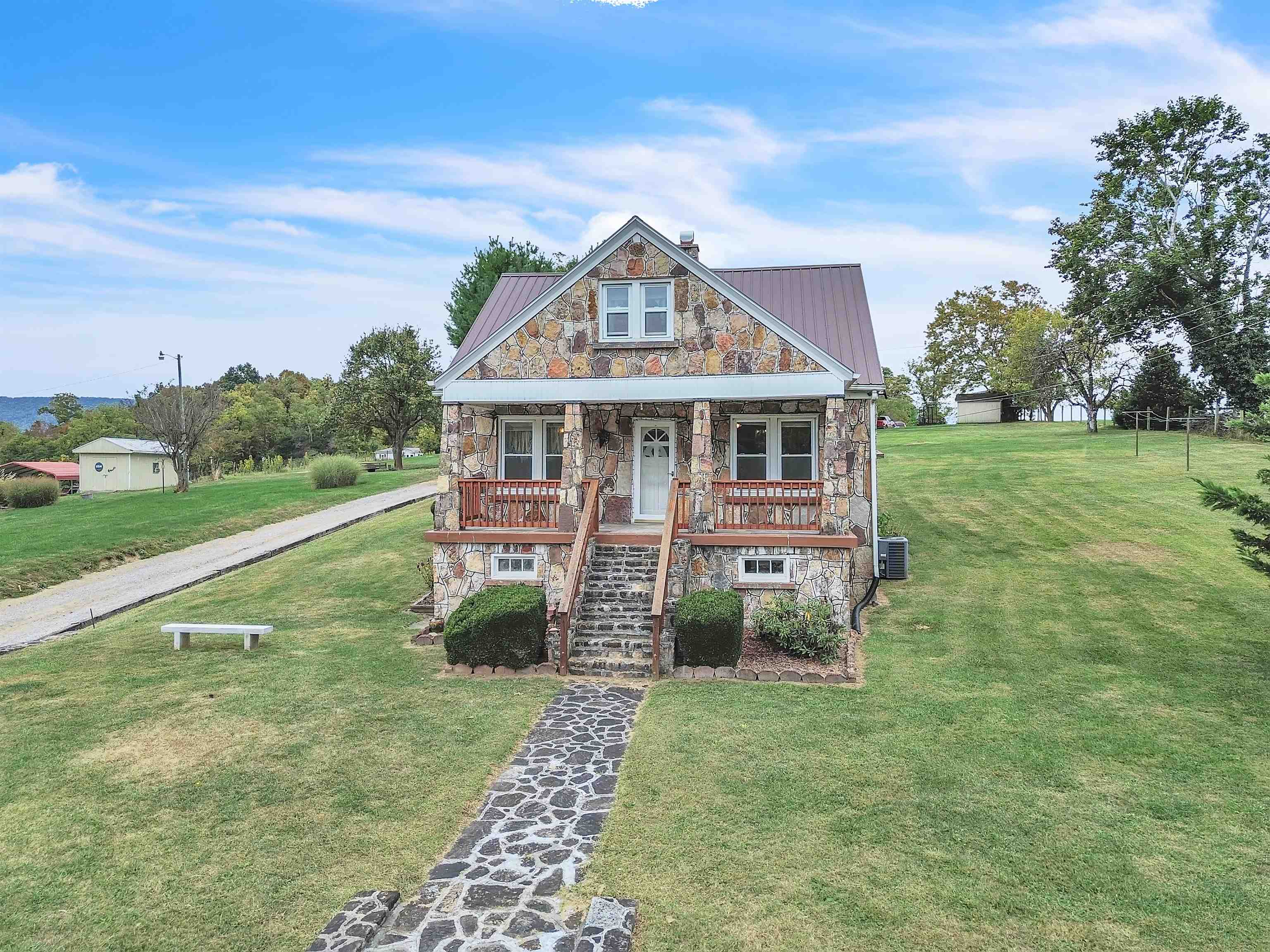108 Ole Church Road Pembroke, VA 24136 - Photo 2 of 55 Gallery Image 2