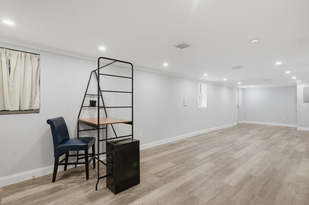 129 Marked Tree Road Holliston, MA 01746 - Photo 32 of 41 Gallery Image 32
