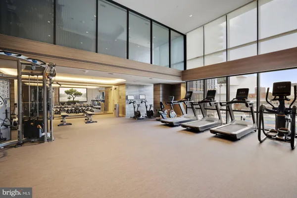 $10,000 | 1781 North Pierce Street, Unit 1001, Arlington, VA 22209